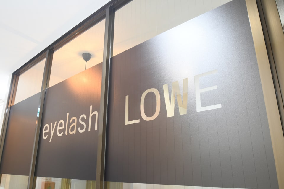eyelash LOWE
